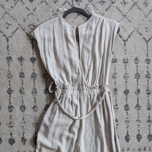 Linen sleeveless jumpsuit